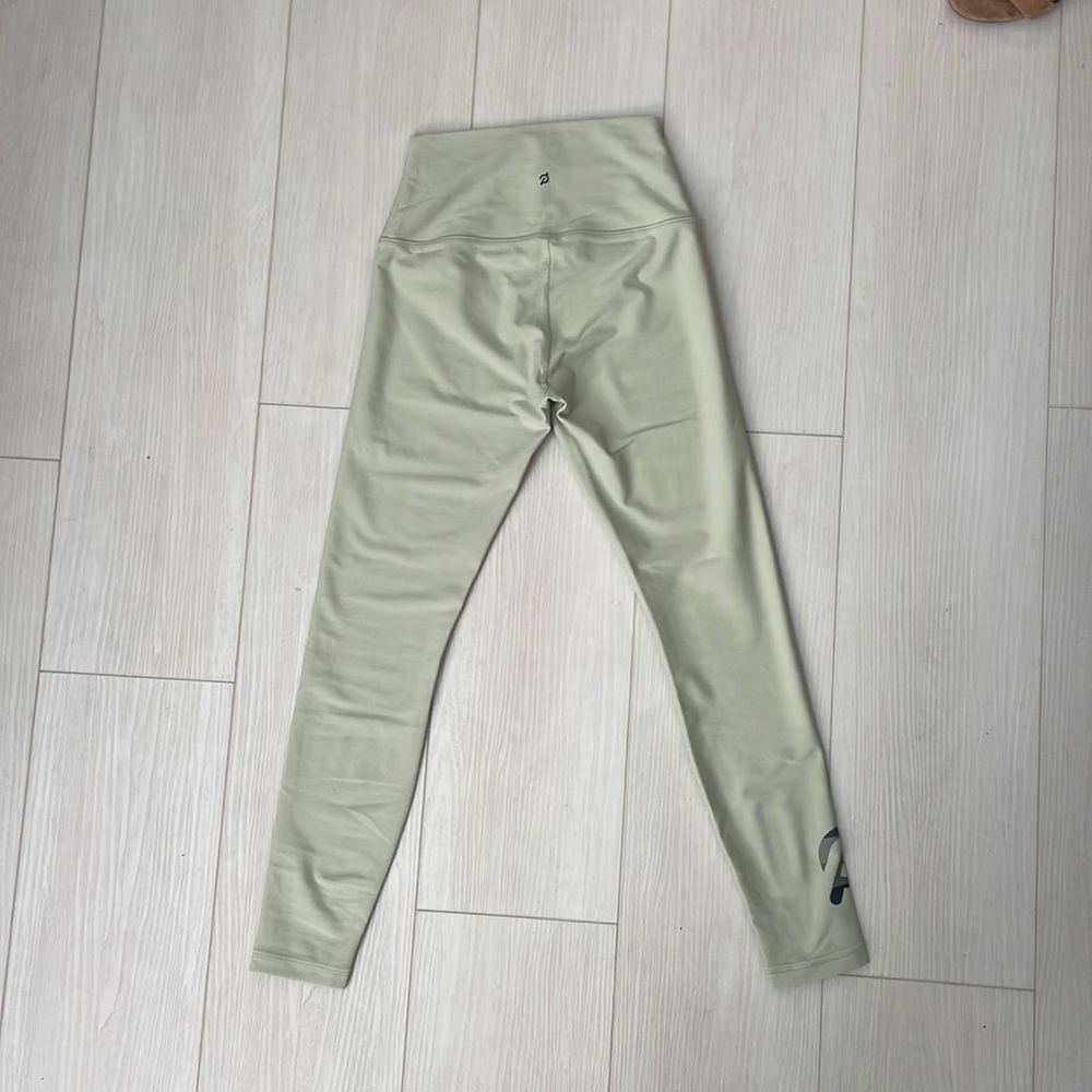 Peleton Light Green Workout Matching Set - image 6